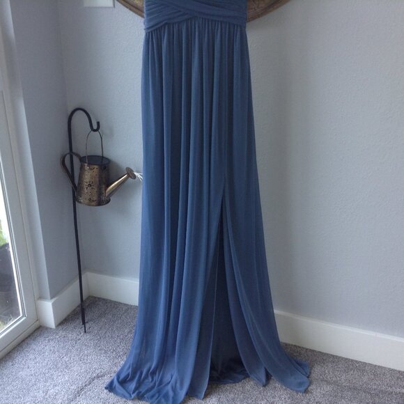 ⭐DB STUDIO CELEBRATE BRIDESMAID DRESS in Cornflower Blue, size 4⭐ - Picture 4 of 9